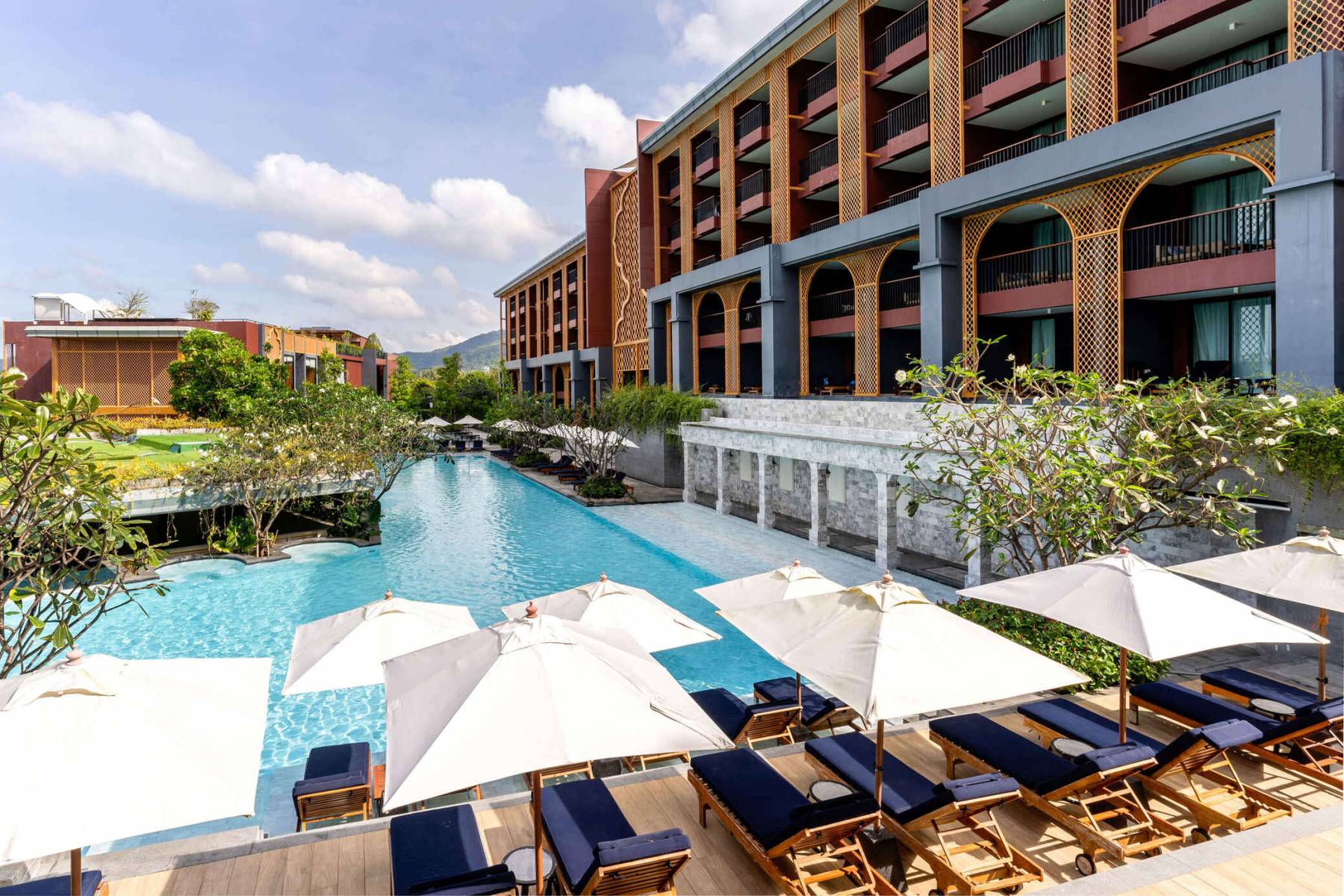 Phuket Hotels - Avista Grande Phuket Karon MGallery